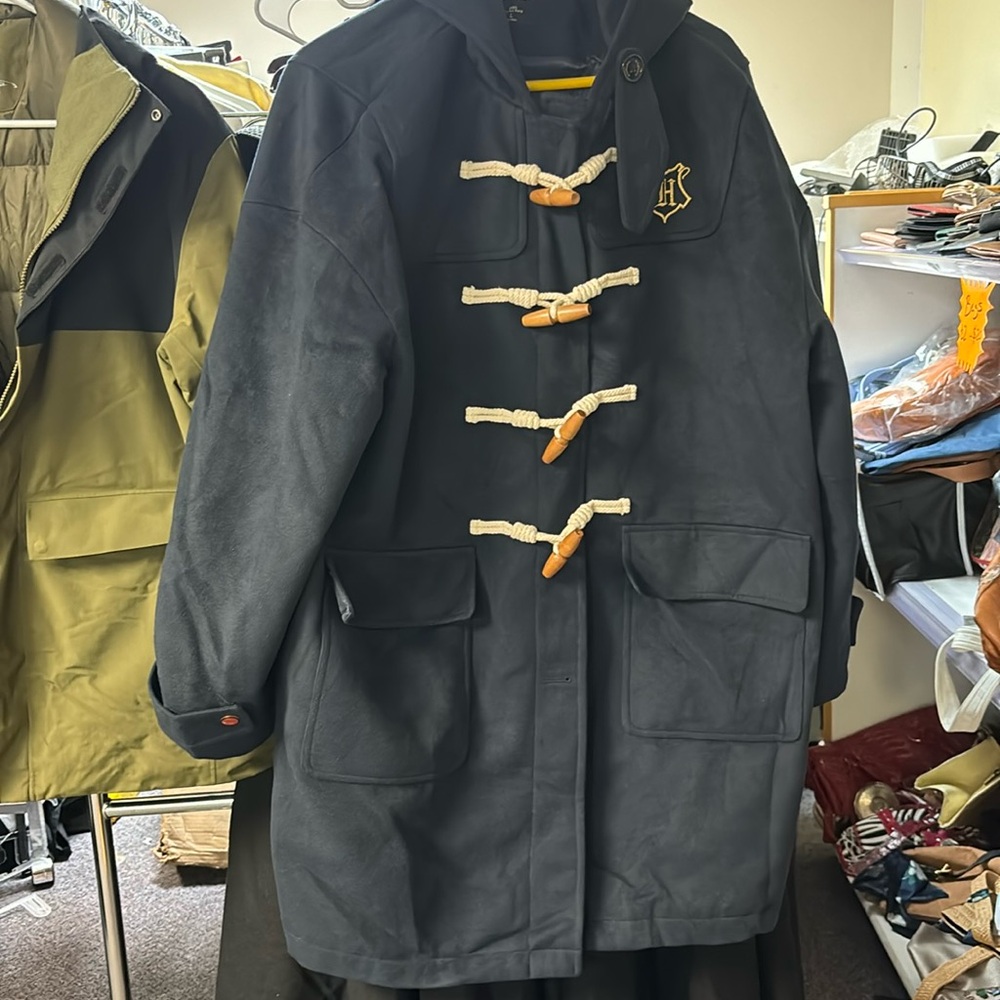 Preowned SPAO Size L Men’s Peacoat